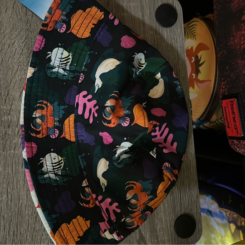 $5 bundle sale Disney store little mermaid beach hat NWT